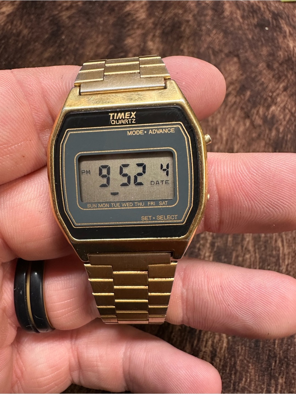 Vintage Timex Gold-Tone Digital Quartz Watch with Bracelet